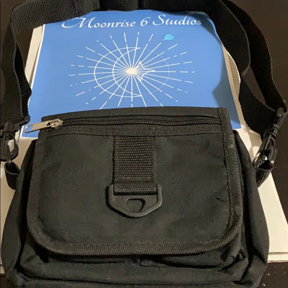 travel sak black
